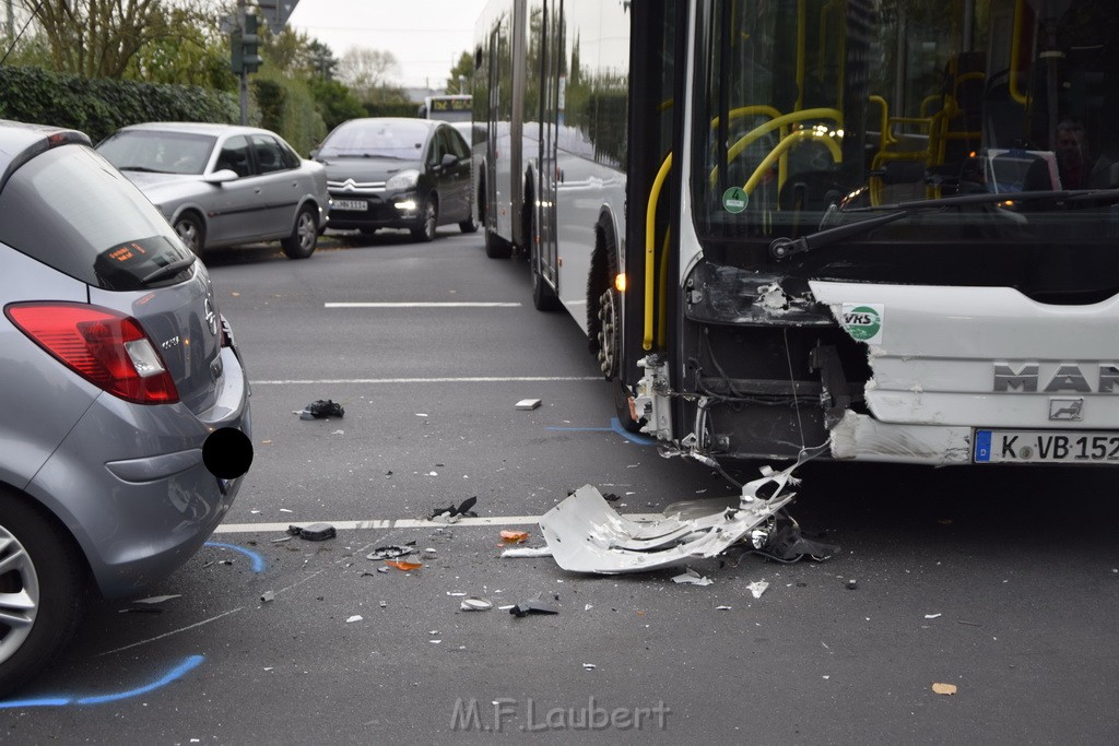 VU Bus Pkw Koeln Porz Gremberghoven Steinstr Konrad Adenauerstr P24.JPG - Miklos Laubert